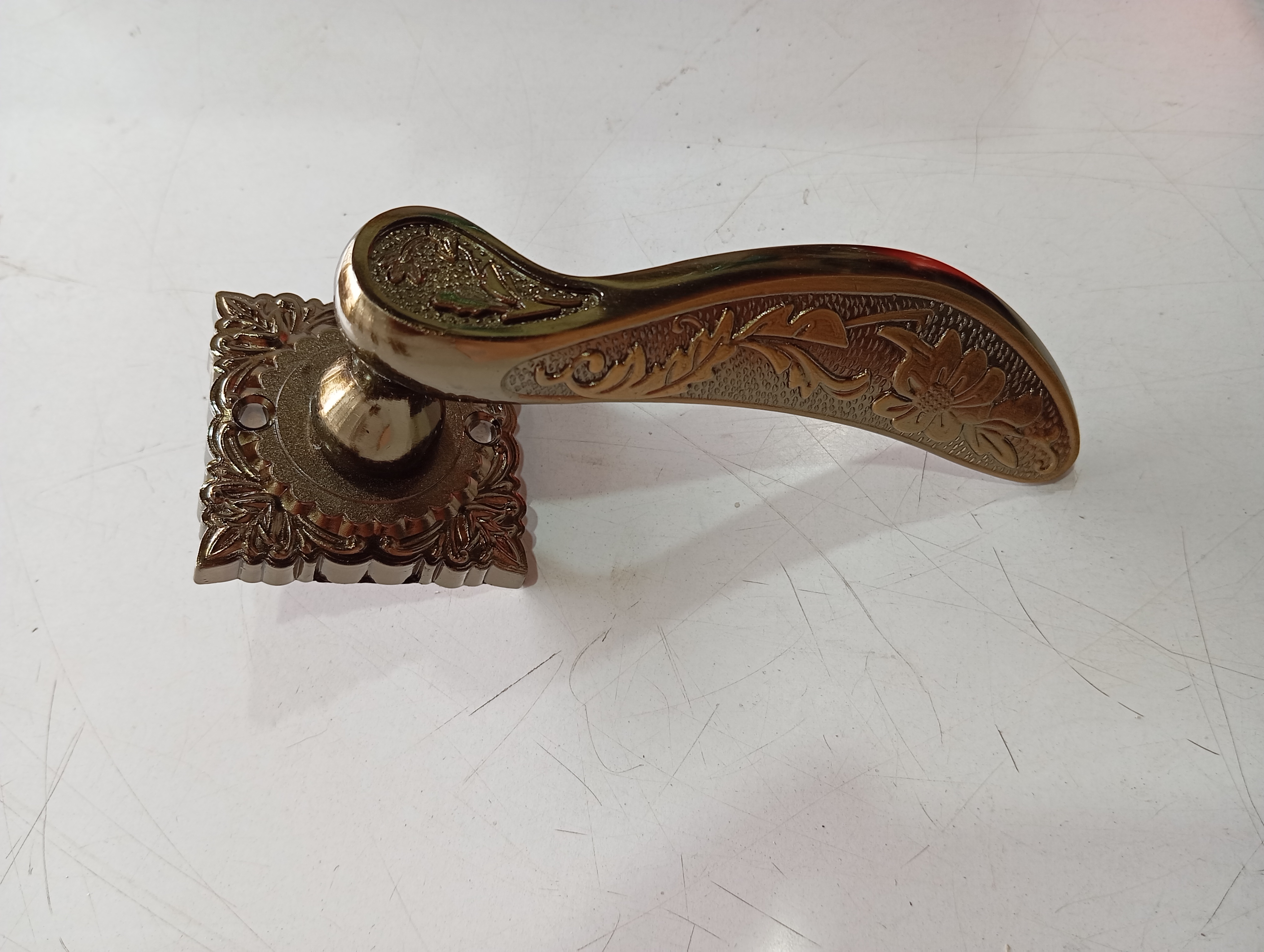 دستگیره دوتیکه درب چوبی